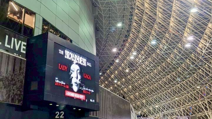 Lady Gaga MAYHEM Ball 東京ドーム ライブ 会場 客席の様子